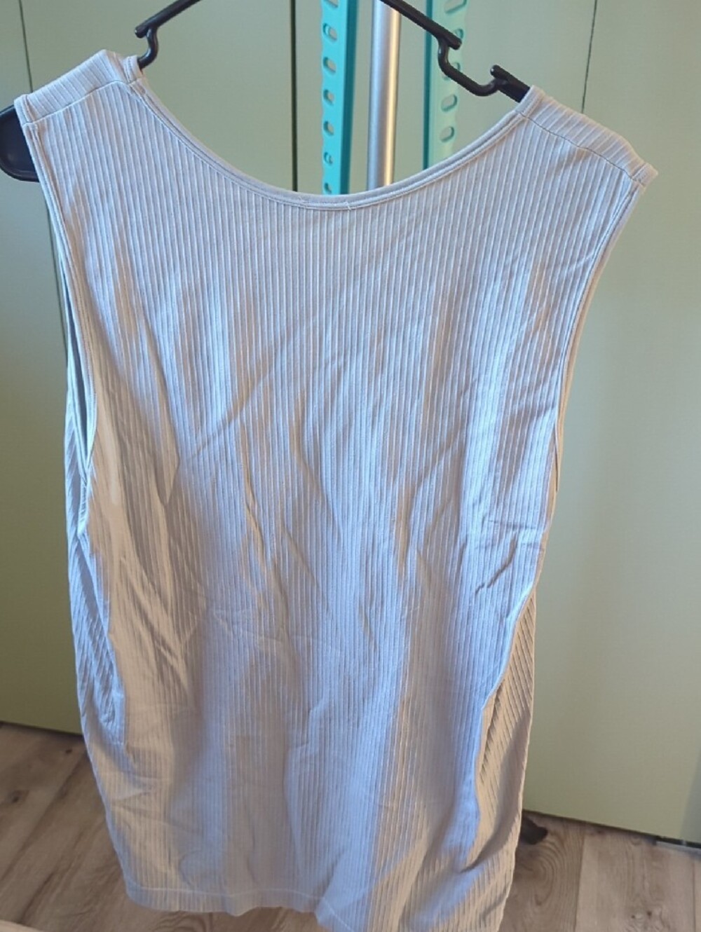 ZYIA Light Gray Parallel Tank - Picture 3 of 3